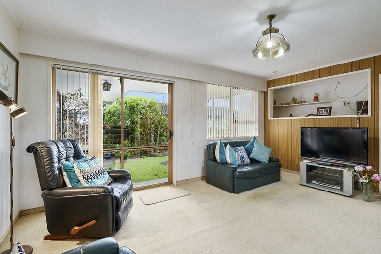 Photo of property in 51 Rennie Avenue, Milson, Palmerston North, 4414