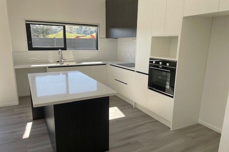 Photo of property in 12 Mataikokako Loop, Kawakawa Bay, 2585