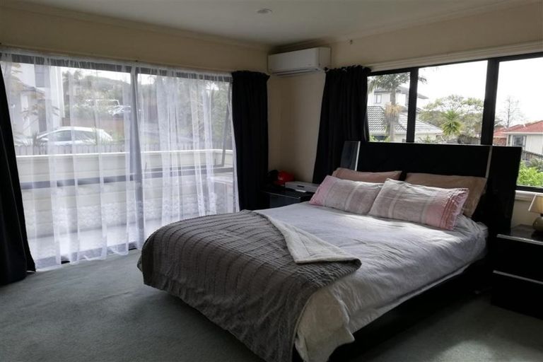 Photo of property in 19 Virginia Street, Henderson, Auckland, 0612