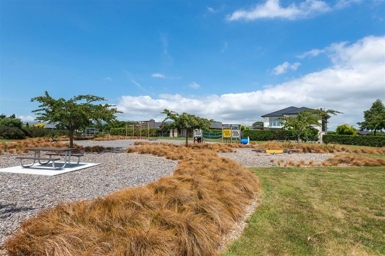 Photo of property in 16 Mariposa Crescent, Aidanfield, Christchurch, 8025