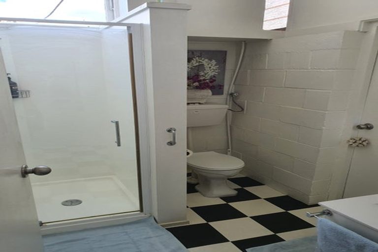 Photo of property in 44 Napier Road, Havelock North, 4130