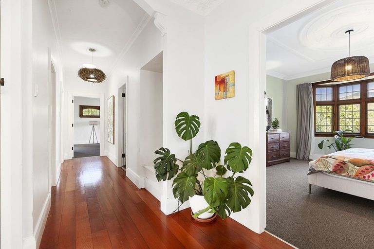 Photo of property in 1 Richmond Avenue, Karori, Wellington, 6012