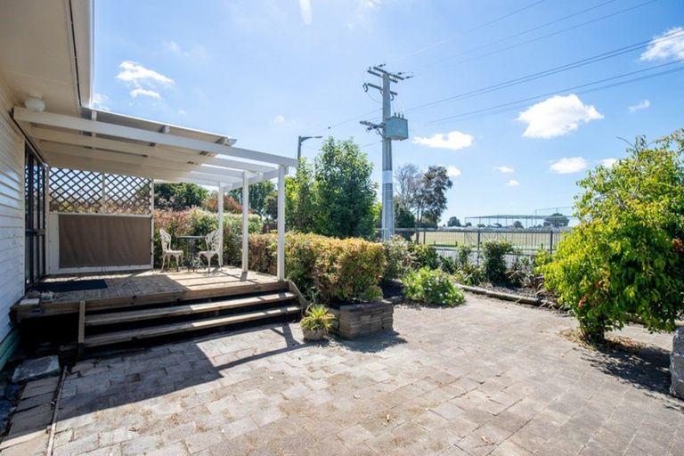 Photo of property in 33 Hayward Road, Ngatea, 3503