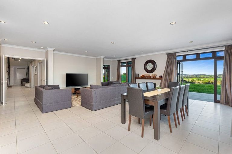 Photo of property in 141 Valley Road, Waitoki, Kaukapakapa, 0871