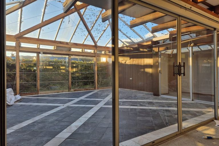 Photo of property in 39 Lucknow Terrace, Khandallah, Wellington, 6035