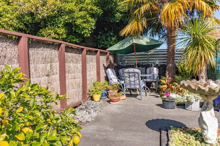 Photo of property in 27 Great North Road, Saint Johns Hill, Whanganui, 4501