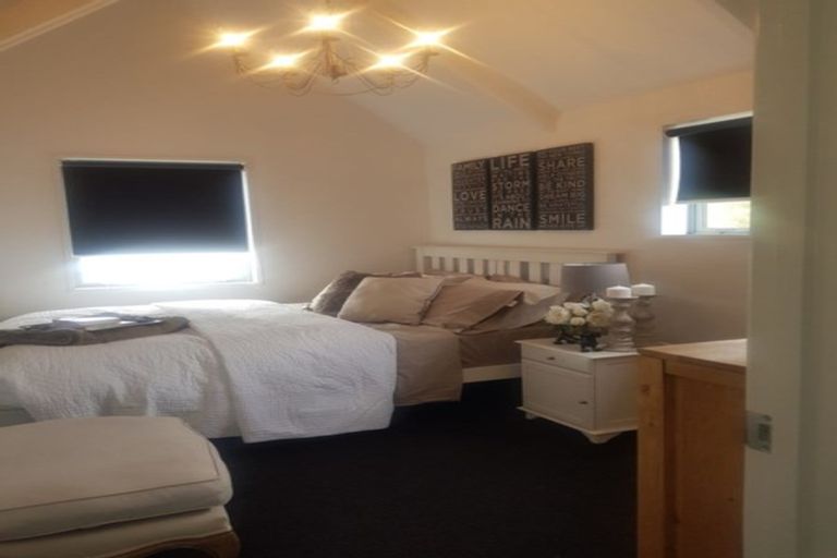 Photo of property in 44 Valecrest Avenue, Parklands, Christchurch, 8083