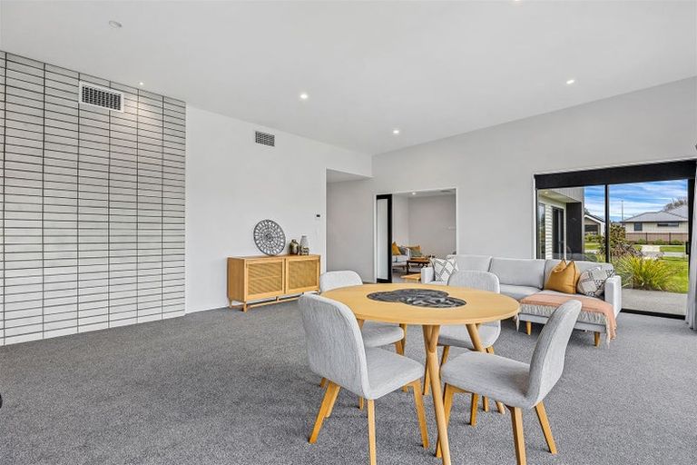 Photo of property in 2 John Raven Lane, Woodend, 7610