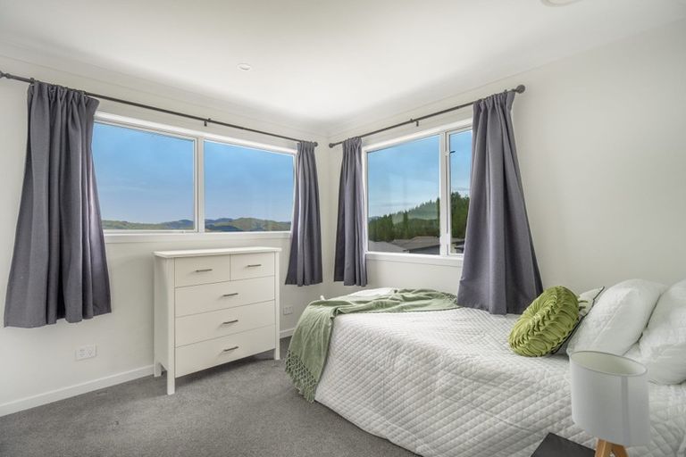 Photo of property in 16 Schooner Drive, Whitby, Porirua, 5024