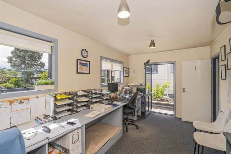 Photo of property in 24 Meadow Drive, Whitianga, 3510