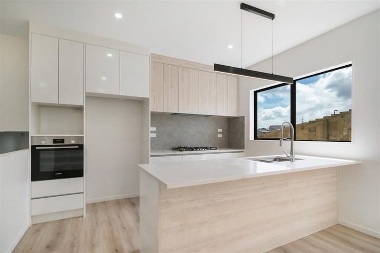 Photo of property in 32 Ta Moko Drive, Gulf Harbour, 0930