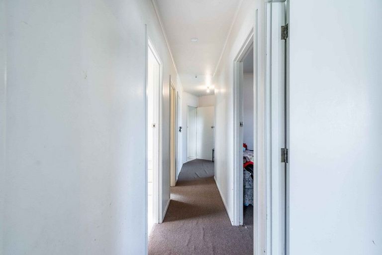 Photo of property in 10 Brentford Place, Manurewa, Auckland, 2102