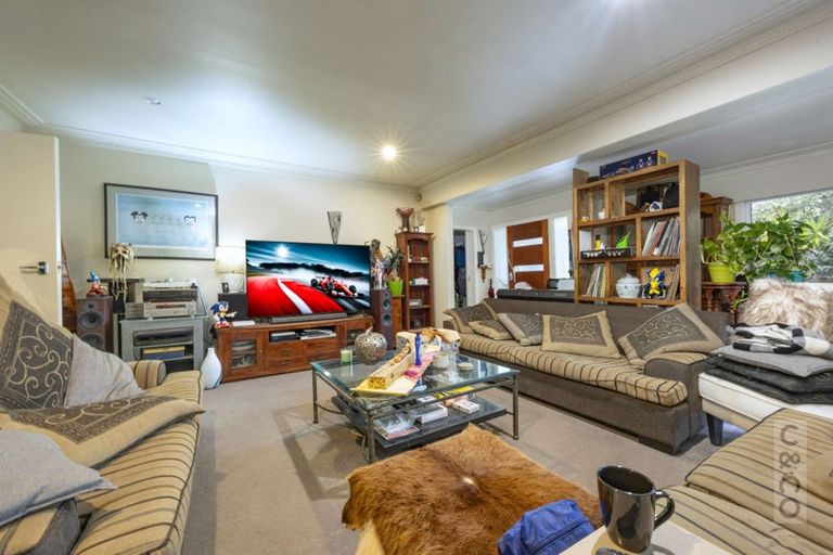 Photo of property in 106 Awaroa Road, Helensville, 0800