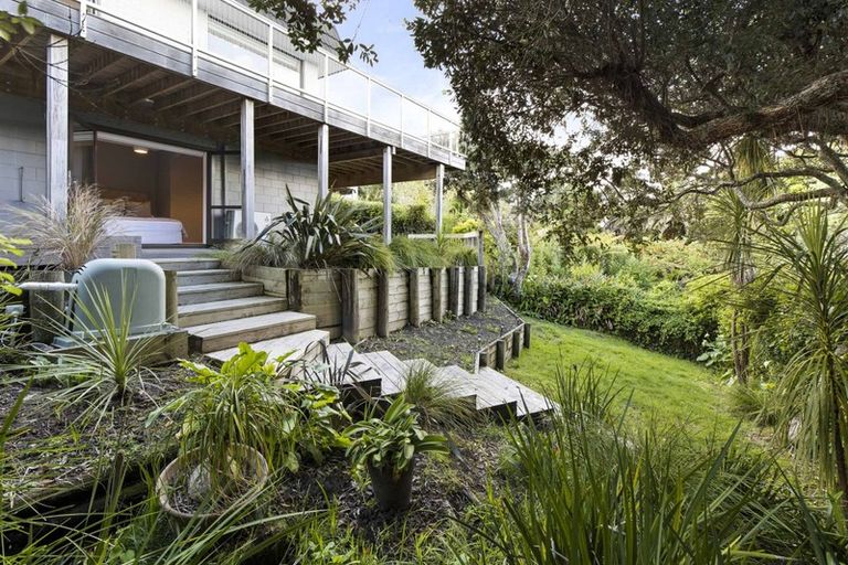 Photo of property in 1/57 Gulf View Road, Murrays Bay, Auckland, 0630