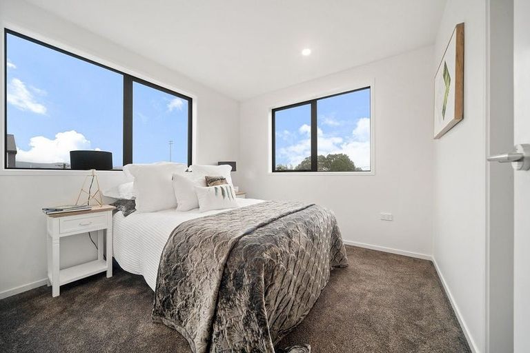 Photo of property in 94e Swanson Road, Henderson, Auckland, 0610