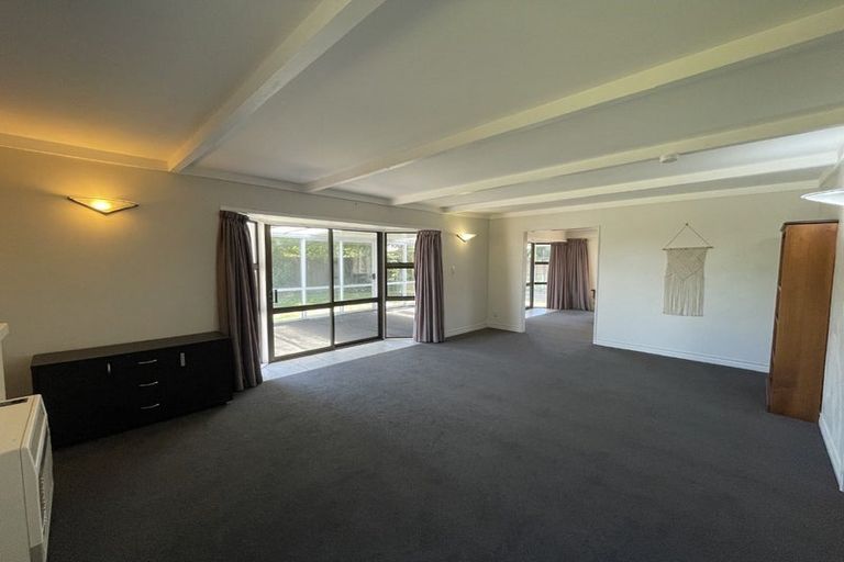 Photo of property in 296b Mangorei Road, Merrilands, New Plymouth, 4312