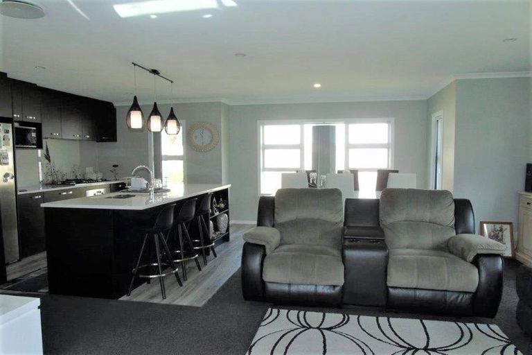 Photo of property in 12 Rimutaka Street, Trentham, Upper Hutt, 5018