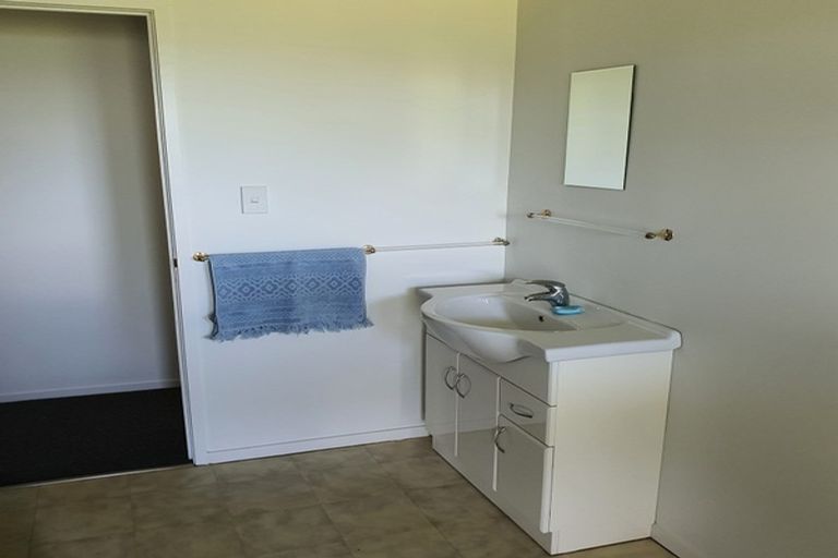 Photo of property in 236 Wade River Road, Wade Heads, Whangaparaoa, 0932