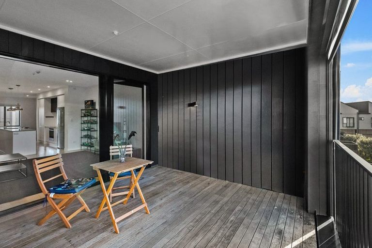 Photo of property in 86 Rangihina Road, Hobsonville, Auckland, 0616