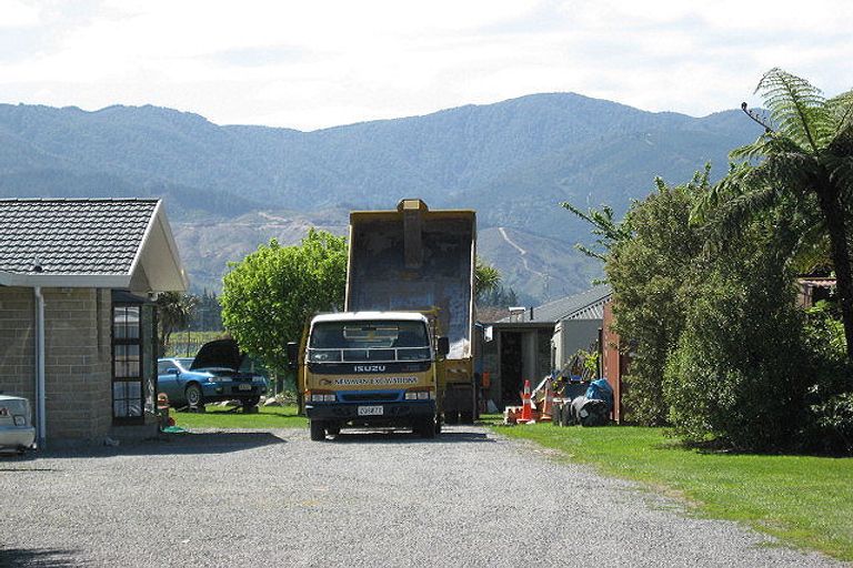 Photo of property in 16 High Street, Renwick, 7204