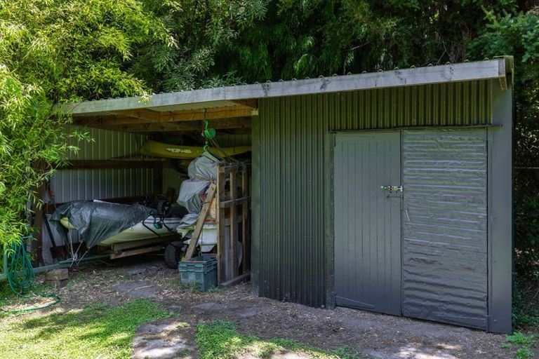 Photo of property in 19 Mccormicks Road, Whatamango Bay, Picton, 7281