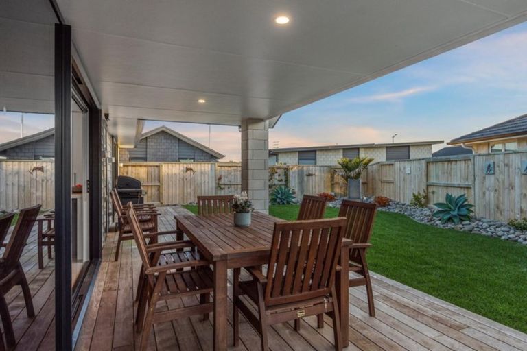 Photo of property in 53 Kahuparere Crescent, Pyes Pa, Tauranga, 3112