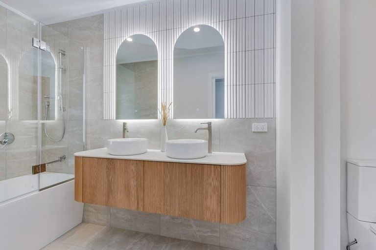 Photo of property in 49 Jaemont Avenue, Te Atatu South, Auckland, 0610