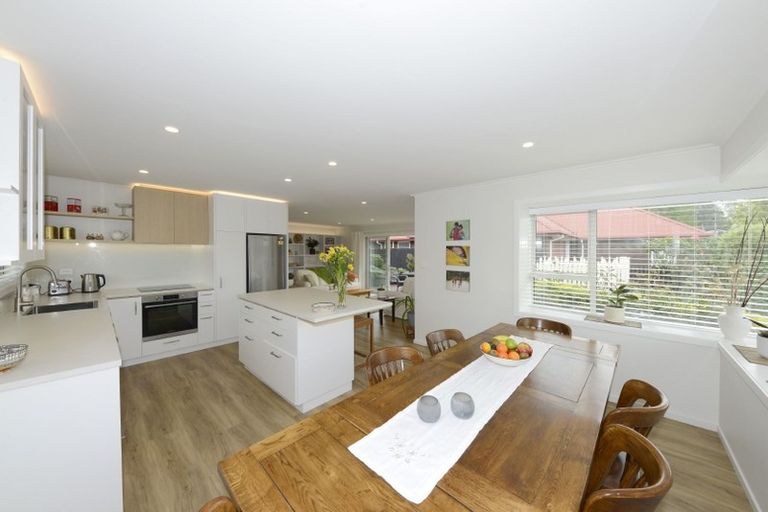 Photo of property in 2/11 Ludecke Place, Sockburn, Christchurch, 8042