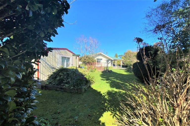 Photo of property in 85 South Road, Manaia, 4612