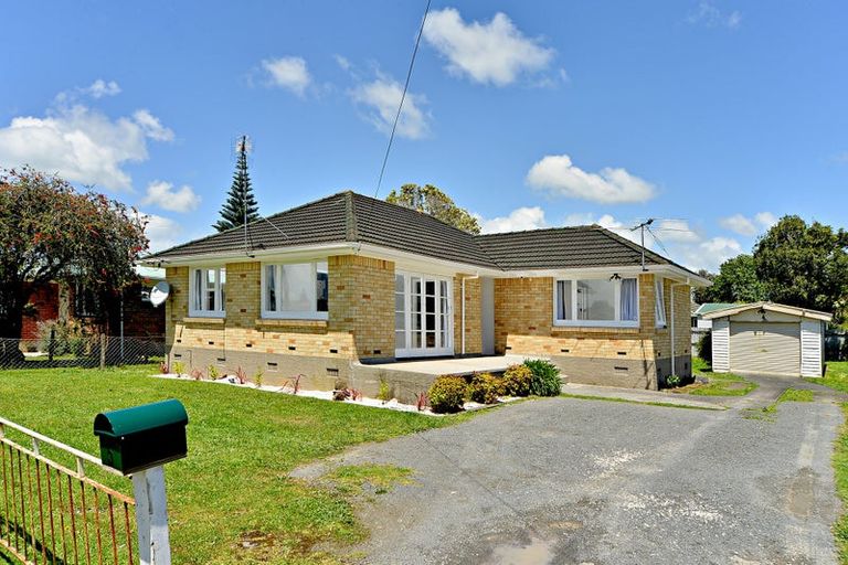 Photo of property in 5 Kerry Place, Papakura, 2110