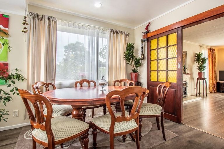 Photo of property in 49 Walton Road, Paraparaumu Beach, Paraparaumu, 5032