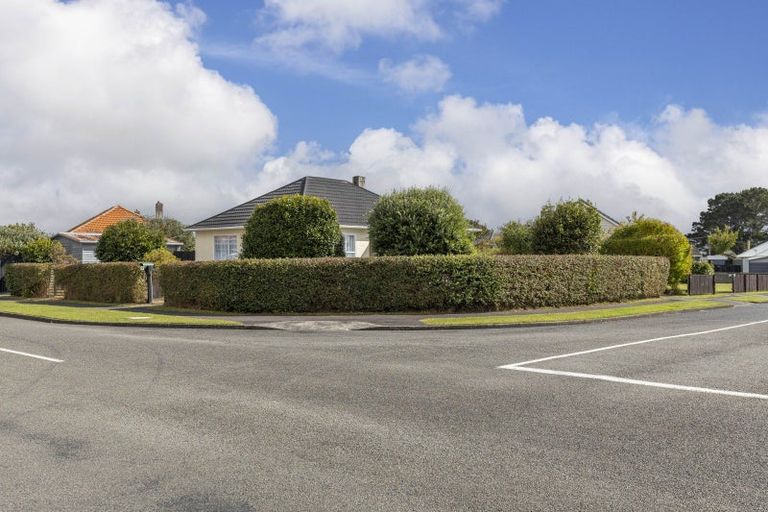 Photo of property in 55 Wrantage Street, Westown, New Plymouth, 4310