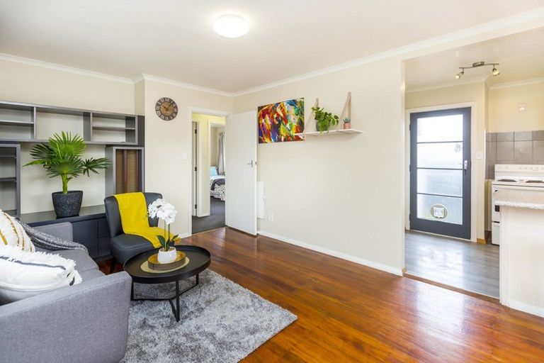 Photo of property in 3/29 Hillside Drive, Maoribank, Upper Hutt, 5018