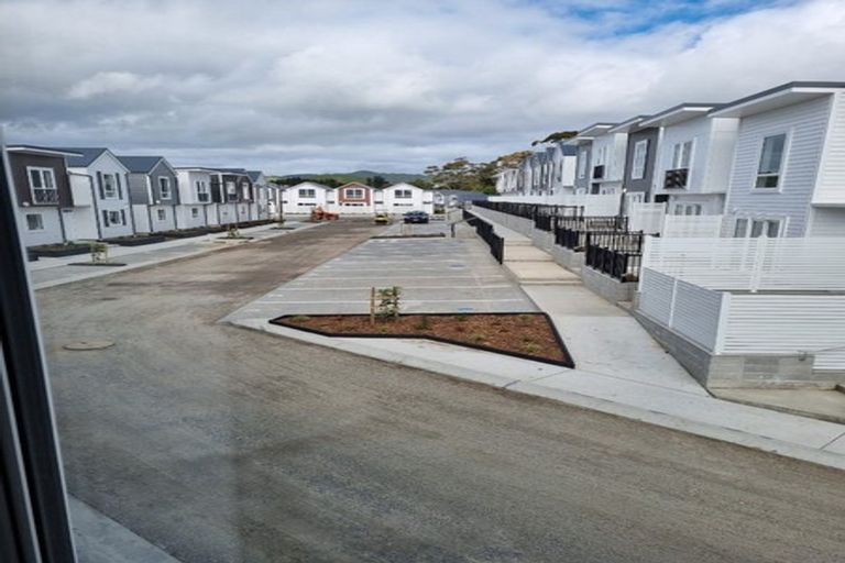 Photo of property in 6/30 Adventure Drive, Whitby, Porirua, 5024