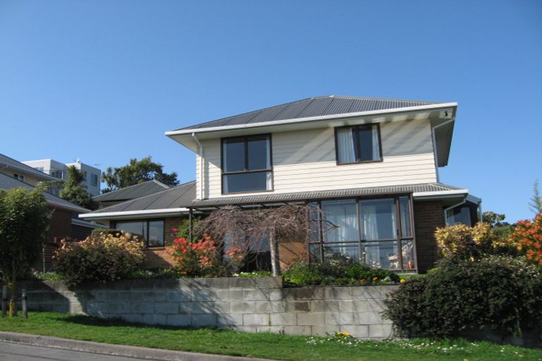 Photo of property in 5 Kiteroa Place, Cashmere, Christchurch, 8022