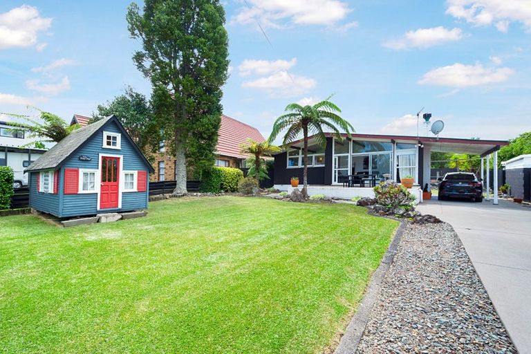 Photo of property in 360 Main Road, Huapai, Kumeu, 0810