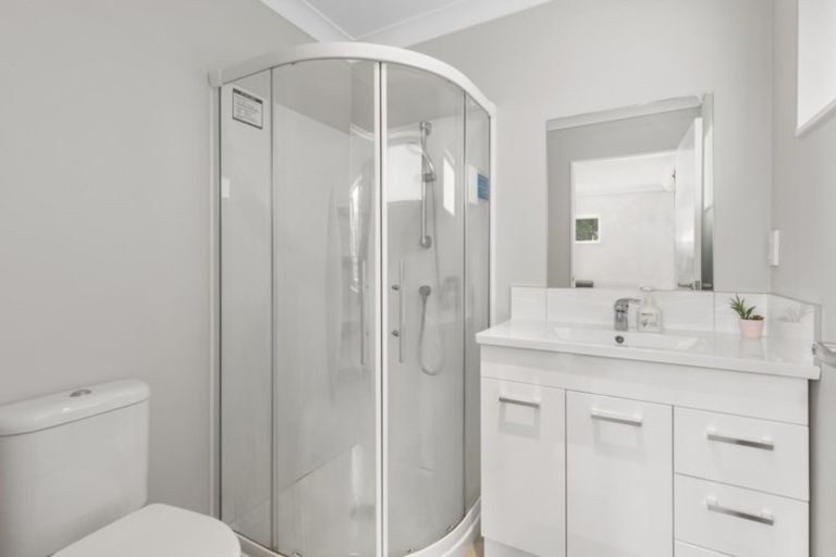 Photo of property in 2/368 Stokes Valley Road, Stokes Valley, Lower Hutt, 5019