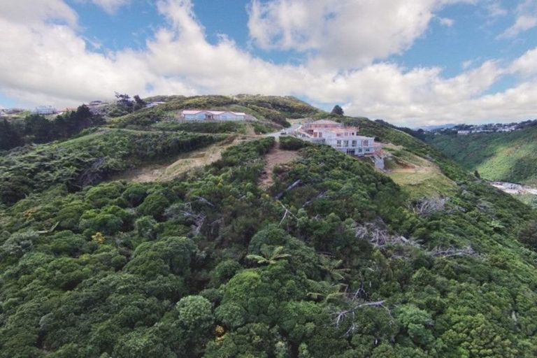 Photo of property in 46 Grumman Lane, Newlands, Wellington, 6037