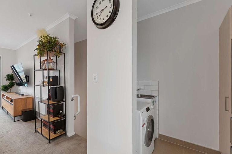 Photo of property in 5 Awamarino Way, Westgate, Auckland, 0614