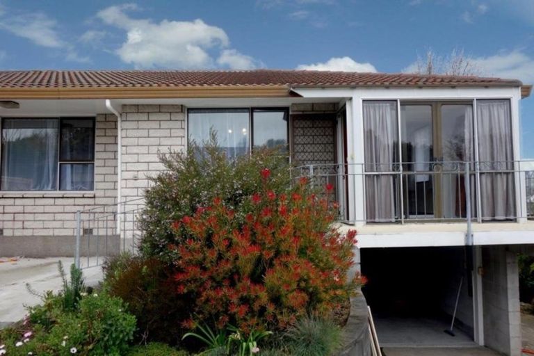 Photo of property in 2/17 Urella Place, Spreydon, Christchurch, 8024