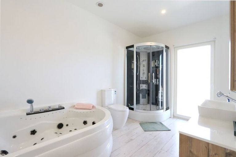 Photo of property in 55 Ruthven Road, Wainuiomata, Lower Hutt, 5014