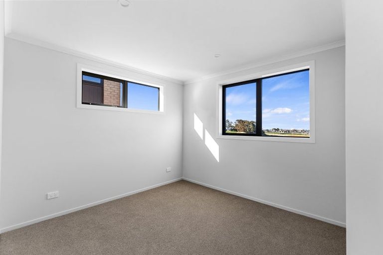 Photo of property in 62 Scenic Rise, Rototuna North, 3281