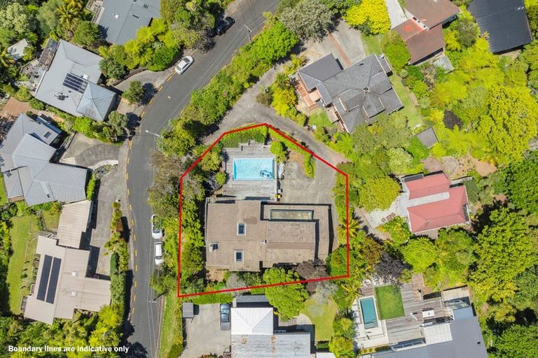 Photo of property in 73 Braemar Road, Castor Bay, Auckland, 0620