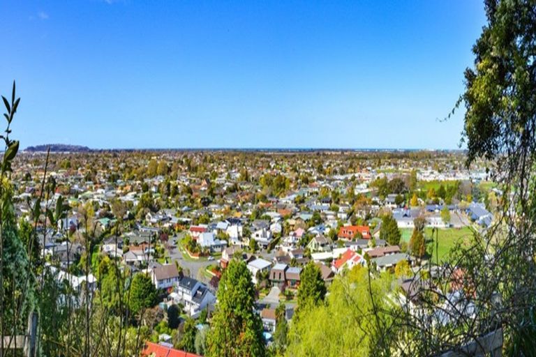 Photo of property in 100 Puketapu Road, Taradale, Napier, 4112