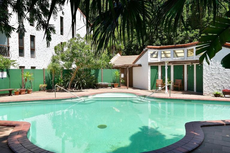 Photo of property in 27/34 Waiwera Place, Waiwera, Orewa, 0994