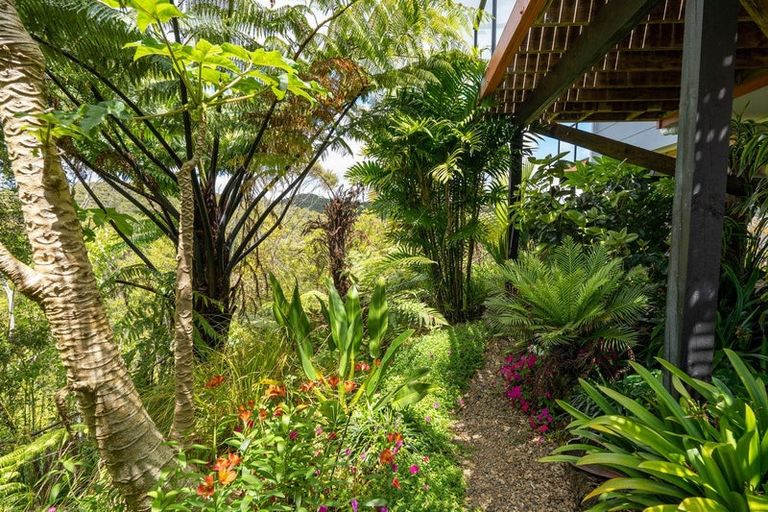 Photo of property in 33 Hihitahi Rise, Paihia, 0200