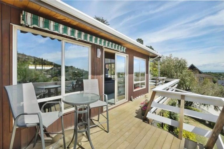 Photo of property in 94 Landsdowne Terrace, Cashmere, Christchurch, 8022