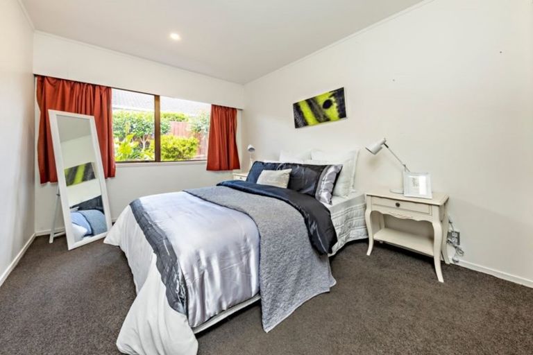 Photo of property in 4 Matuku Place, Papatoetoe, Auckland, 2025