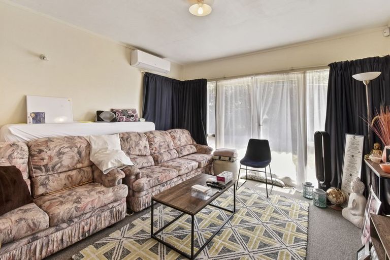 Photo of property in 42 Mcannalley Street, Manurewa East, Auckland, 2102