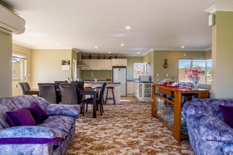 Photo of property in 14 Walnut Grove, Whakatane, 3120